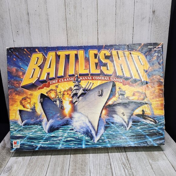 VTG Battleship The Classic Naval Combat Game 2002 By Milton Bradley - Picture 1 of 4